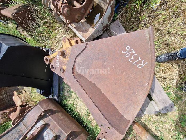 Case 988 - Bucket: picture 2 Case 988 - Bucket: picture 2