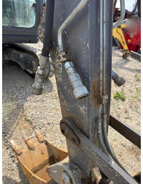 Mecalac 6MCR - Crawler excavator: picture 3 Mecalac 6MCR - Crawler excavator: picture 3