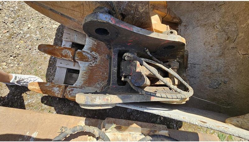 Volvo EW160 - Quick coupler: picture 2 Volvo EW160 - Quick coupler: picture 2