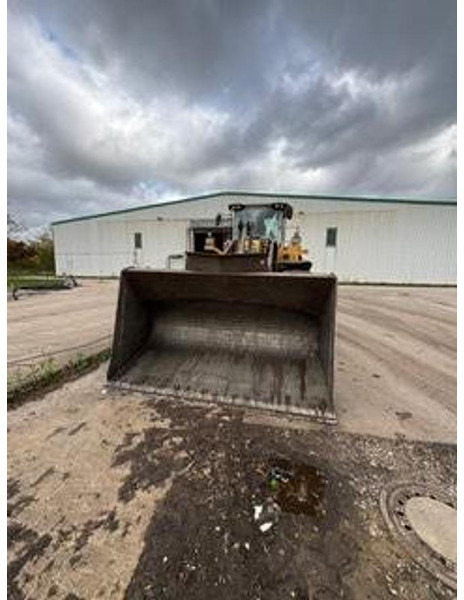 Volvo L150H - Loader: picture 3 Volvo L150H - Loader: picture 3