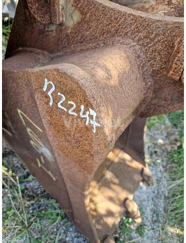 Volvo S45 - Bucket: picture 3 Volvo S45 - Bucket: picture 3