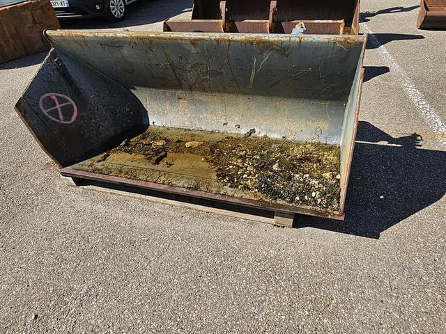 Volvo Volvo standard 7t - Bucket: picture 1 Volvo Volvo standard 7t - Bucket: picture 1