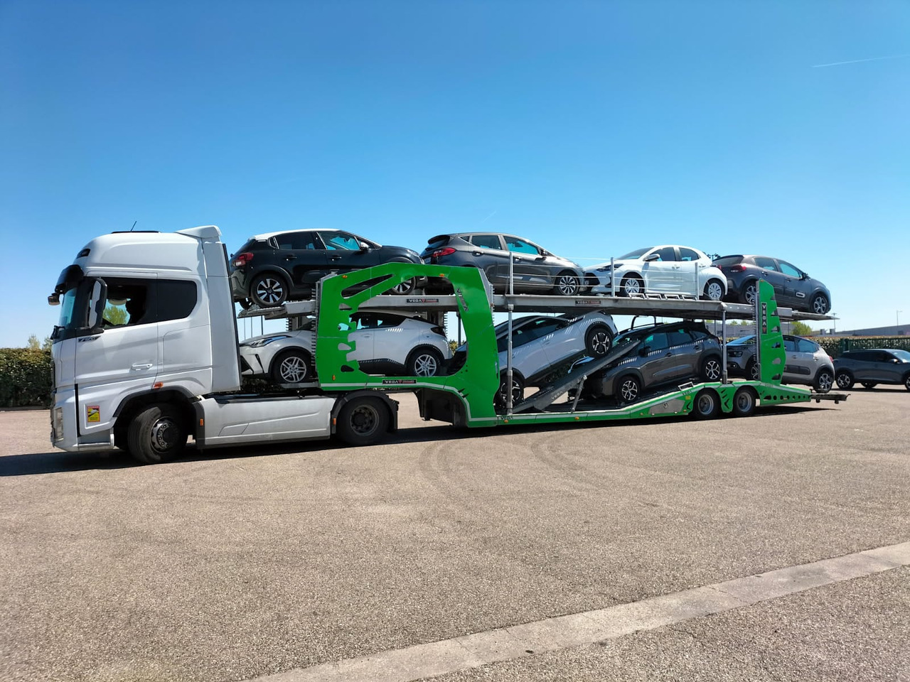 Car Carrier - Autotransporter semi-trailer: picture 3 Car Carrier - Autotransporter semi-trailer: picture 3