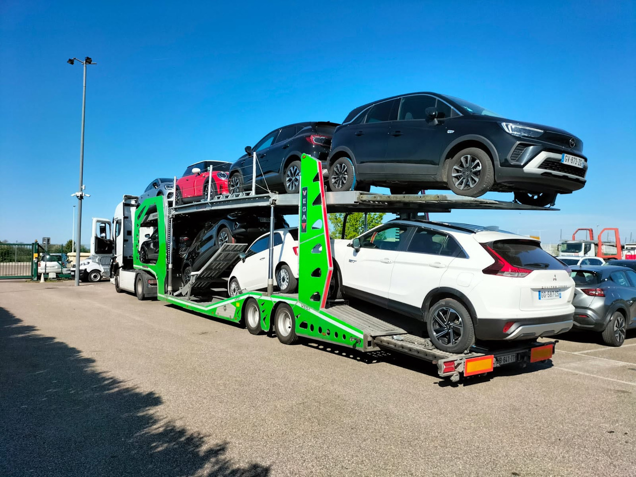 Car Carrier - Autotransporter semi-trailer: picture 5 Car Carrier - Autotransporter semi-trailer: picture 5