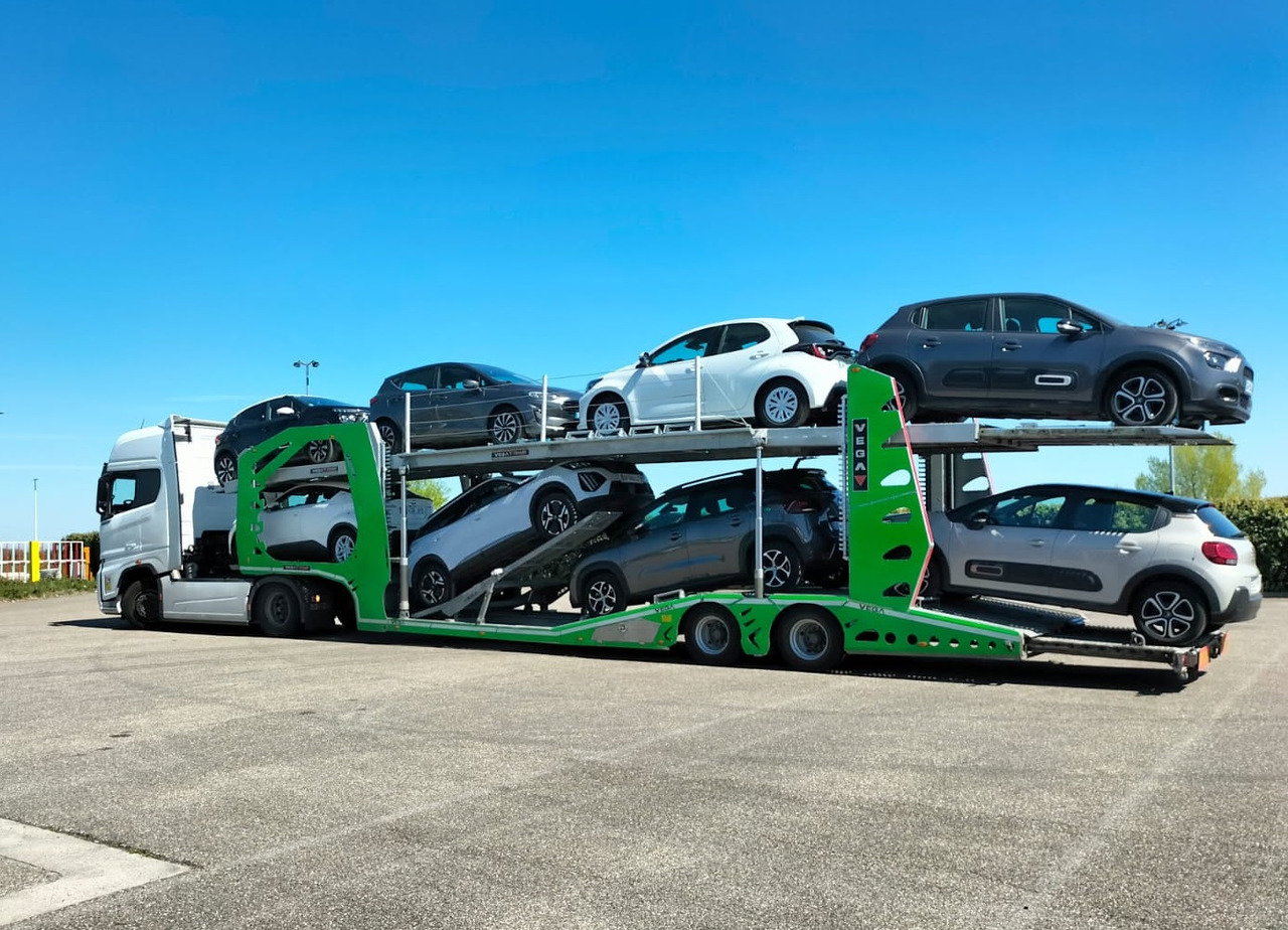 Car Carrier - Autotransporter semi-trailer: picture 2 Car Carrier - Autotransporter semi-trailer: picture 2