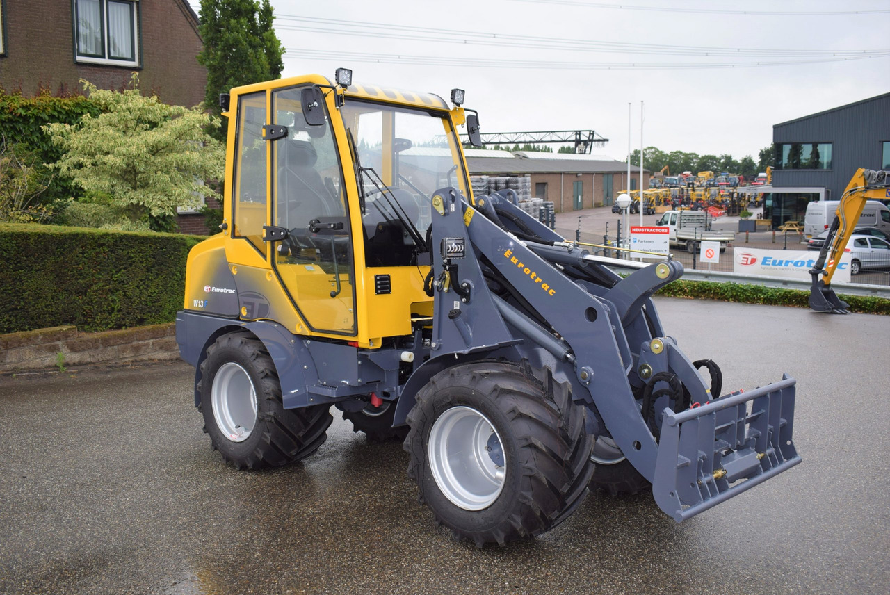 Eurotrac W13 Radlader Hoflader - Compact loader: picture 4 Eurotrac W13 Radlader Hoflader - Compact loader: picture 4