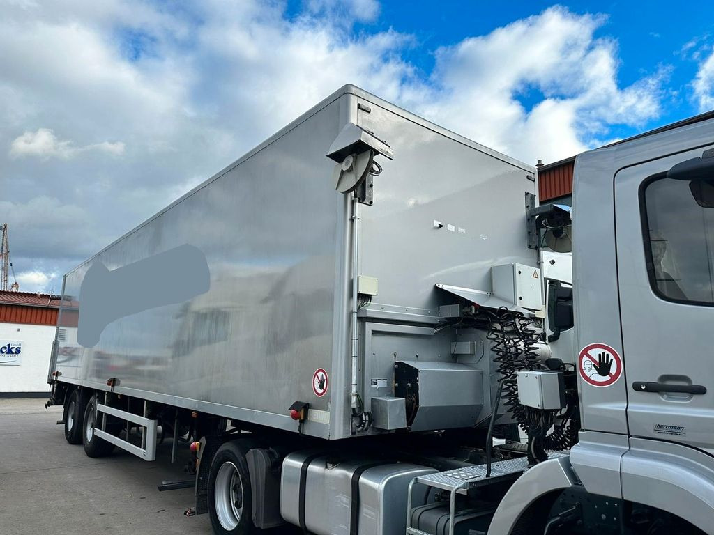 Mercedes-Benz AXOR 1823 * KLIMA * 82.00 KM*MIT HEIWO AUFLIEGER - Tractor unit: picture 4 Mercedes-Benz AXOR 1823 * KLIMA * 82.00 KM*MIT HEIWO AUFLIEGER - Tractor unit: picture 4