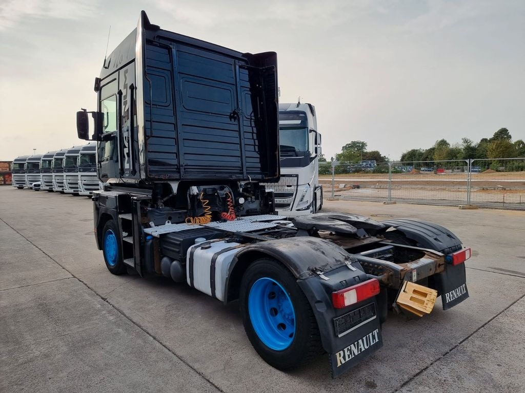 Renault MAGNUM DXI 500 * AUTOMATIK * TEMPOMAT * 2x TANK - Tractor unit: picture 4 Renault MAGNUM DXI 500 * AUTOMATIK * TEMPOMAT * 2x TANK - Tractor unit: picture 4