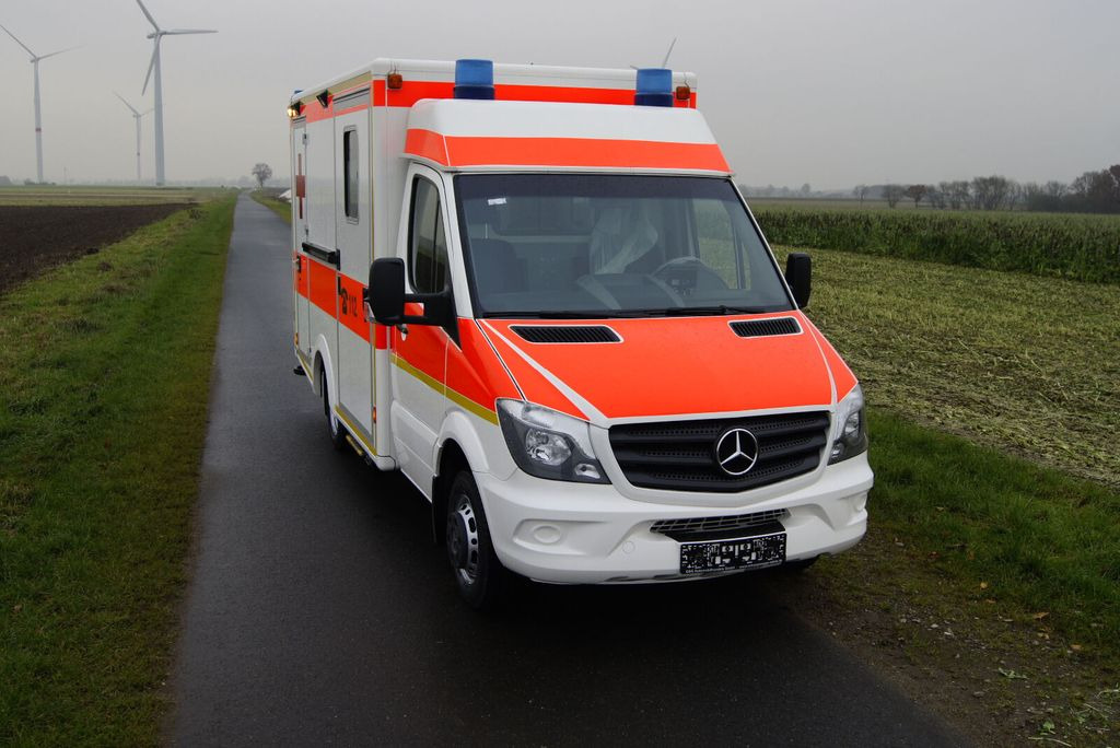 Mercedes-Benz Sprinter 516 // inkl. 1 Jahr Garantie Mercedes-Benz Sprinter 516 // inkl. 1 Jahr Garantie - Ambulance: picture 2 Mercedes-Benz Sprinter 516 // inkl. 1 Jahr Garantie Mercedes-Benz Sprinter 516 // inkl. 1 Jahr Garantie - Ambulance: picture 2