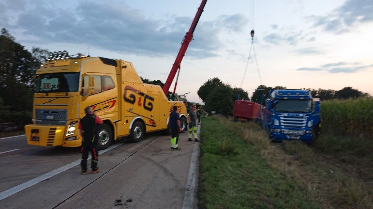 Scania EMPEL Berger - Tow truck: picture 4 Scania EMPEL Berger - Tow truck: picture 4