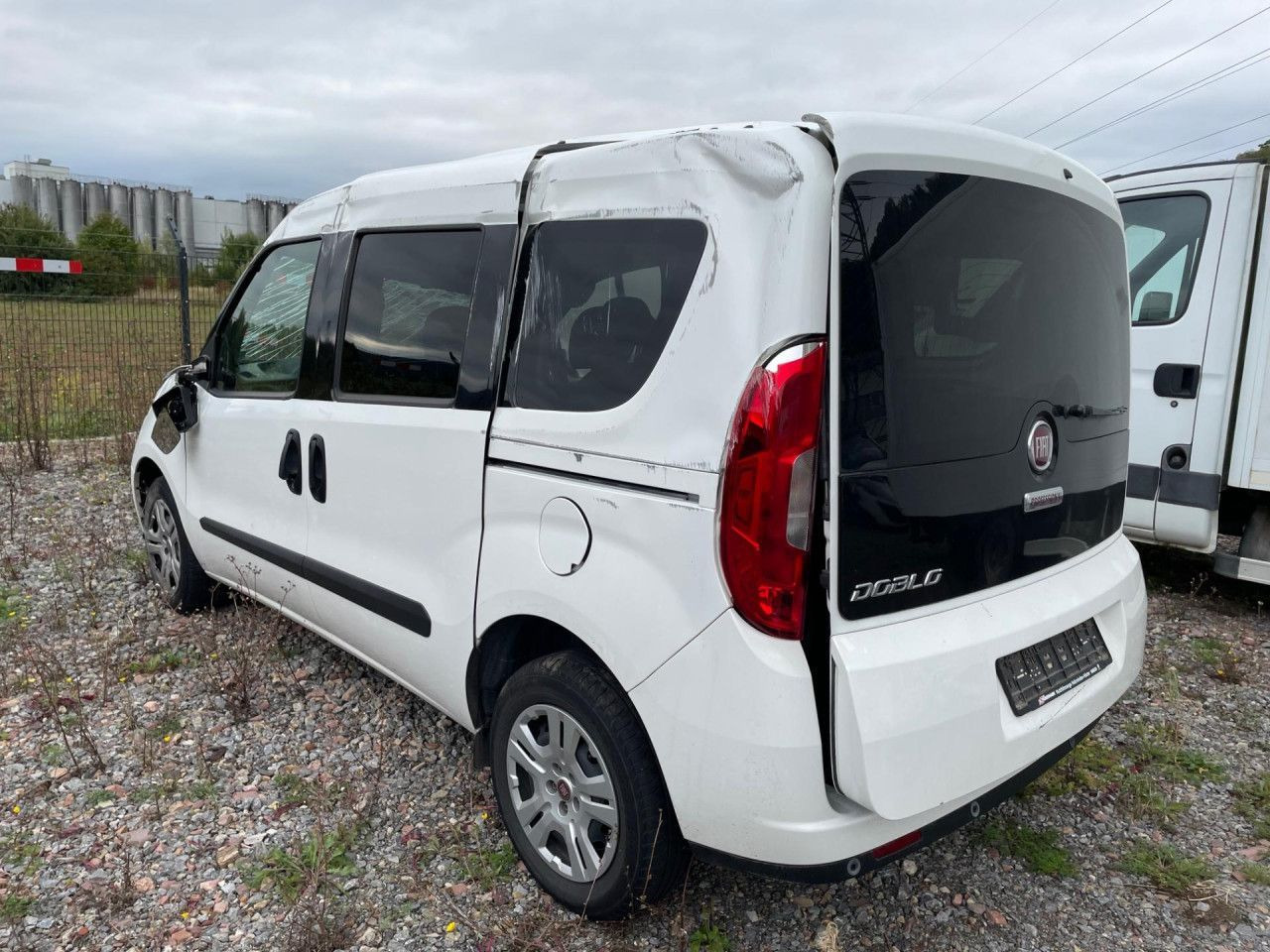 Fiat Doblo Maxi 1.6 M-Jet Euro6 Klima ZV - Passenger van: picture 5 Fiat Doblo Maxi 1.6 M-Jet Euro6 Klima ZV - Passenger van: picture 5