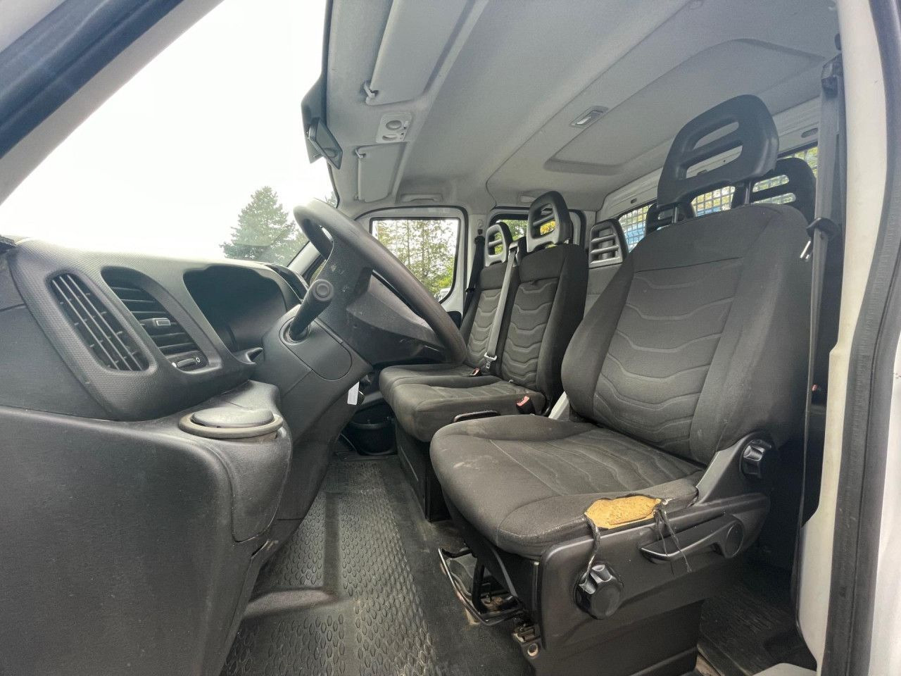Open body delivery van, Combi van Iveco Daily 35S13D Euro5 AHK ZV: picture 7