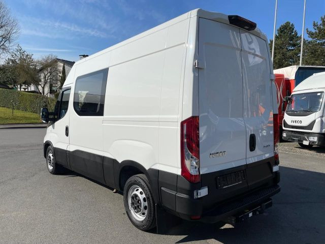 Iveco Daily 35S16A8 CRV MY22 Euro6 Klima AHK Navi ZV - Panel van: picture 4 Iveco Daily 35S16A8 CRV MY22 Euro6 Klima AHK Navi ZV - Panel van: picture 4