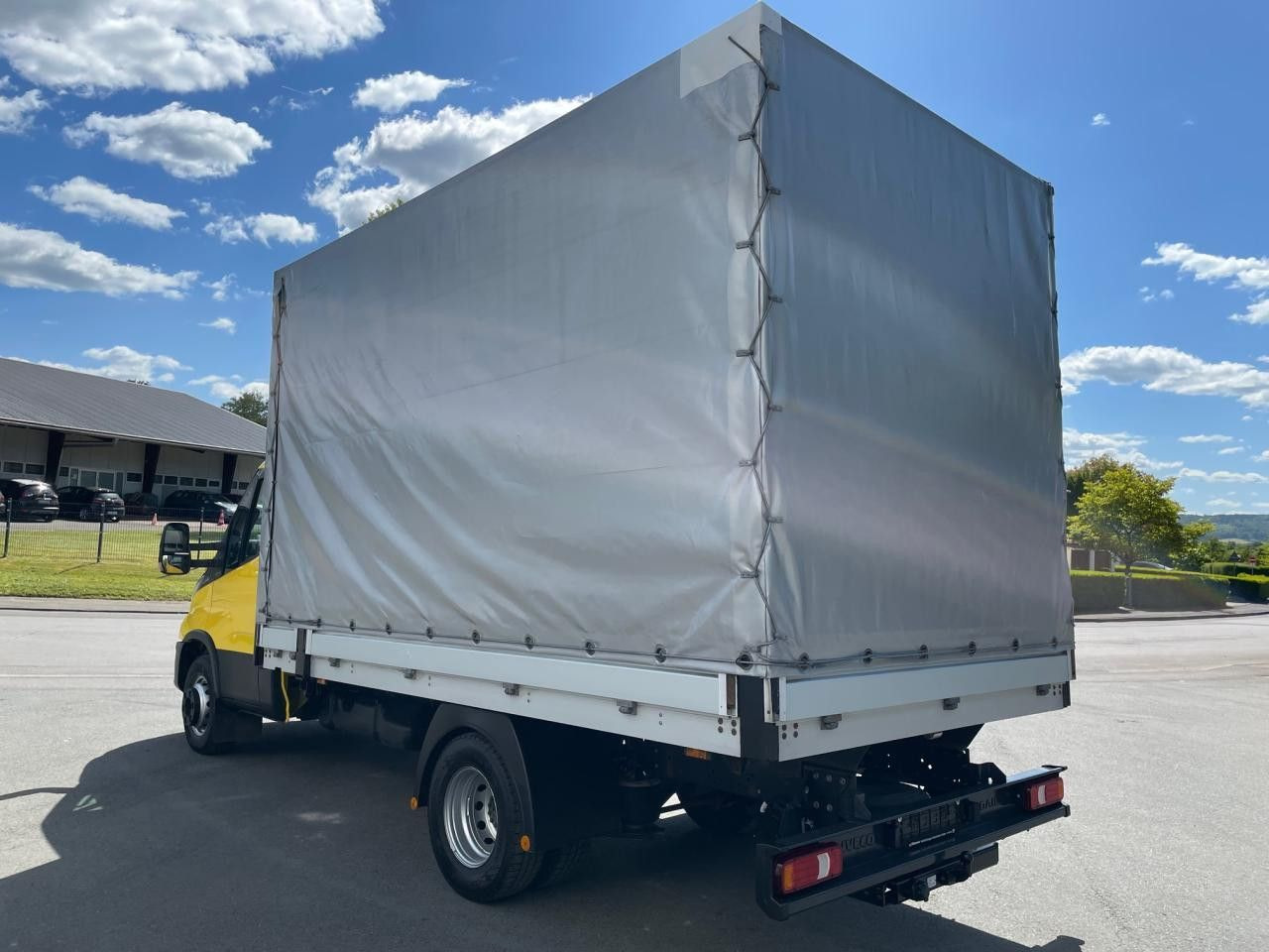 Iveco Daily 70C21HA8/P (72C) Euro6 Klima AHK Navi ZV - Curtain side van: picture 5 Iveco Daily 70C21HA8/P (72C) Euro6 Klima AHK Navi ZV - Curtain side van: picture 5