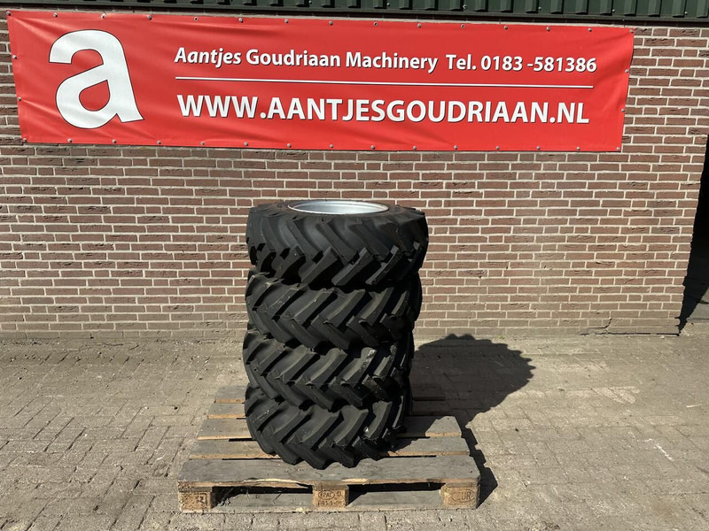 4 Banden 10.0/75/15.3 - Nieuw - Wheels and tires: picture 1 4 Banden 10.0/75/15.3 - Nieuw - Wheels and tires: picture 1