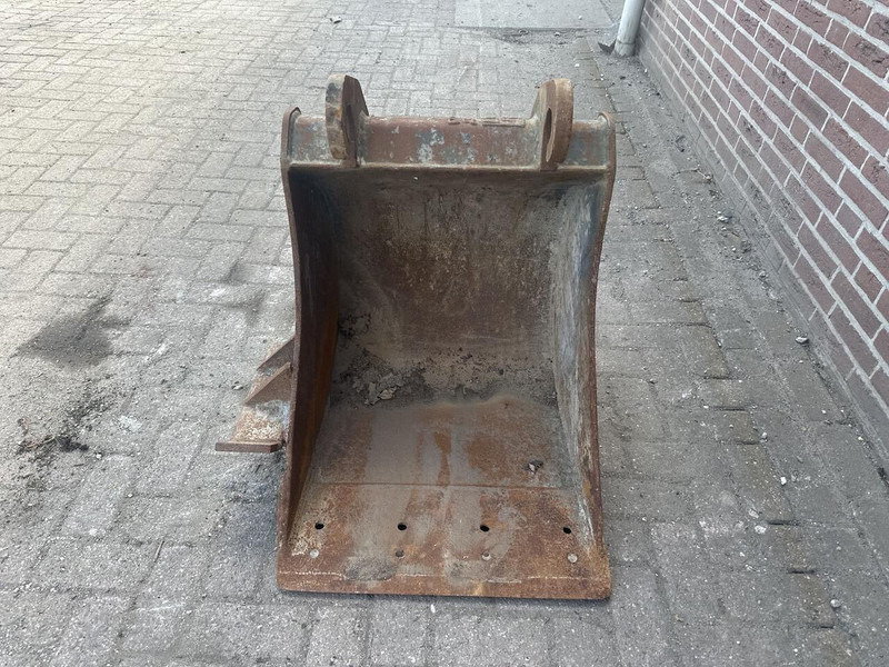CW 10 - Bucket for Construction machinery: picture 3 CW 10 - Bucket for Construction machinery: picture 3