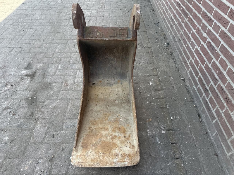 CW 10 - Bucket for Construction machinery: picture 4 CW 10 - Bucket for Construction machinery: picture 4