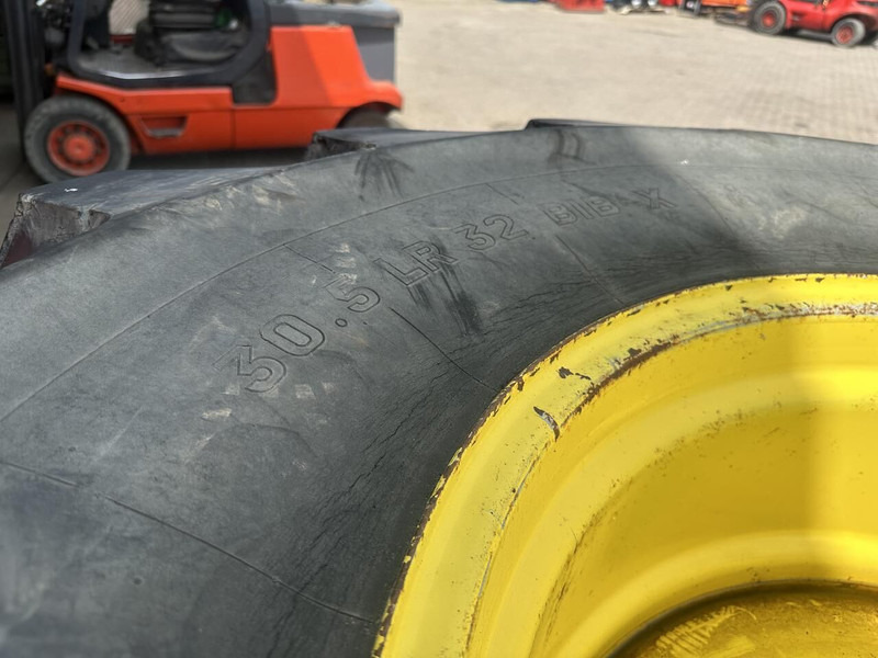 SET banden 30.5 X LR32 - Nieuw - Wheels and tires: picture 5 SET banden 30.5 X LR32 - Nieuw - Wheels and tires: picture 5