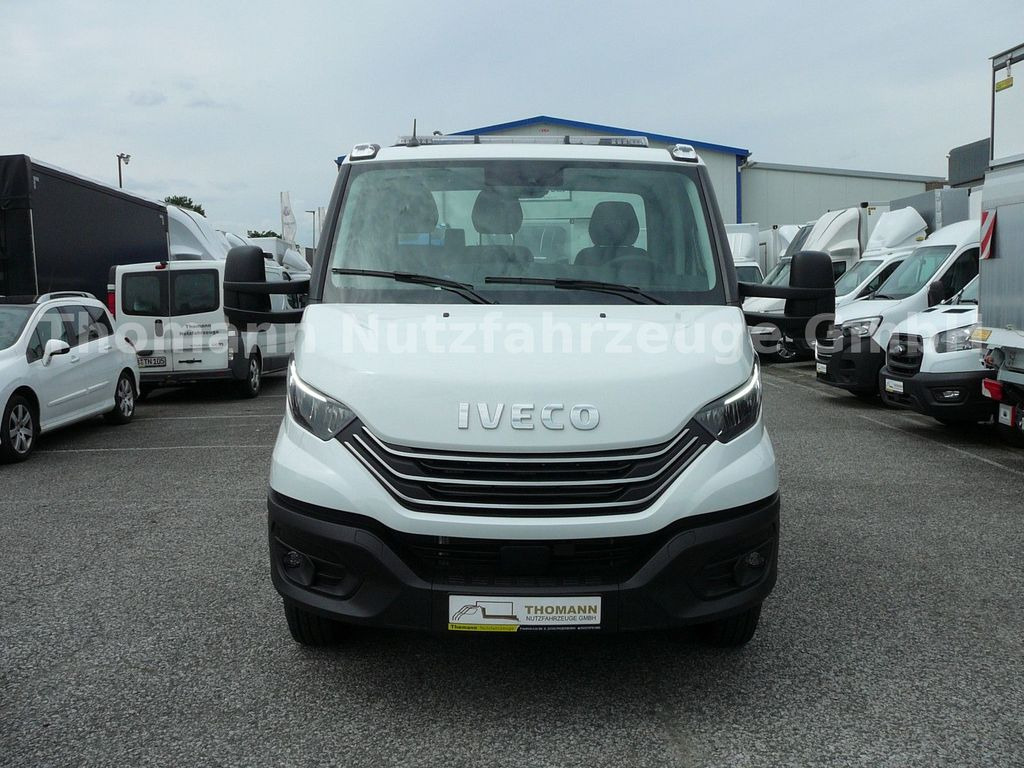 Iveco DAILY 70C18 Schiebeplateu Hubbrille Luftfed Navi Iveco DAILY 70C18 Schiebeplateu Hubbrille Luftfed Navi - Tow truck, Commercial vehicle: picture 4 Iveco DAILY 70C18 Schiebeplateu Hubbrille Luftfed Navi Iveco DAILY 70C18 Schiebeplateu Hubbrille Luftfed Navi - Tow truck, Commercial vehicle: picture 4