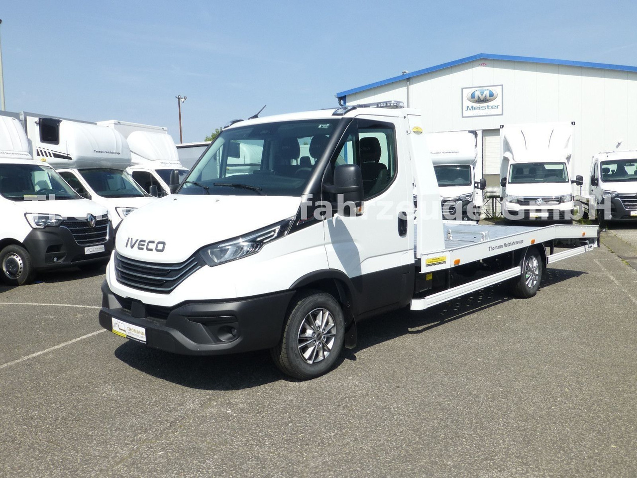 Iveco Daily 35S18 Autotransporter Aut. Luftfed. NAVI - Tow truck: picture 1 Iveco Daily 35S18 Autotransporter Aut. Luftfed. NAVI - Tow truck: picture 1