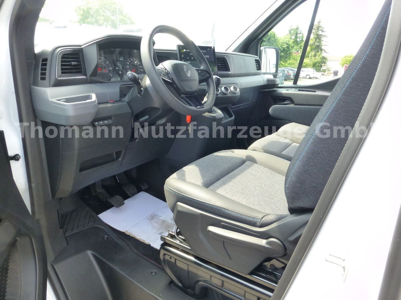 Curtain side van Renault NEW Master Pritsche Plane Vollalu: picture 13