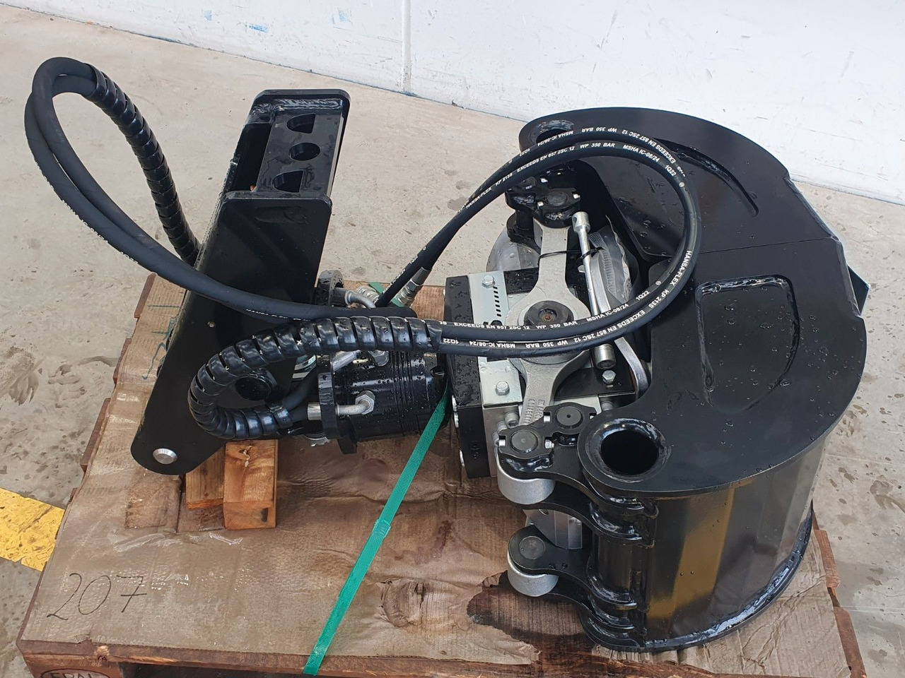 DMS GL6040P Pendelgreifer / MS03 / DEMO / 2022 - Clamshell bucket: picture 2 DMS GL6040P Pendelgreifer / MS03 / DEMO / 2022 - Clamshell bucket: picture 2