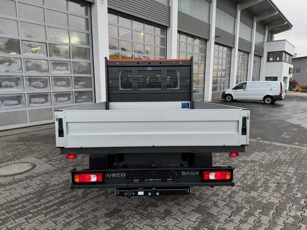 Iveco Daily 35S16 A8 Pritsche *7-Sitze*AHK*Automatik* - Open body delivery van: picture 4 Iveco Daily 35S16 A8 Pritsche *7-Sitze*AHK*Automatik* - Open body delivery van: picture 4