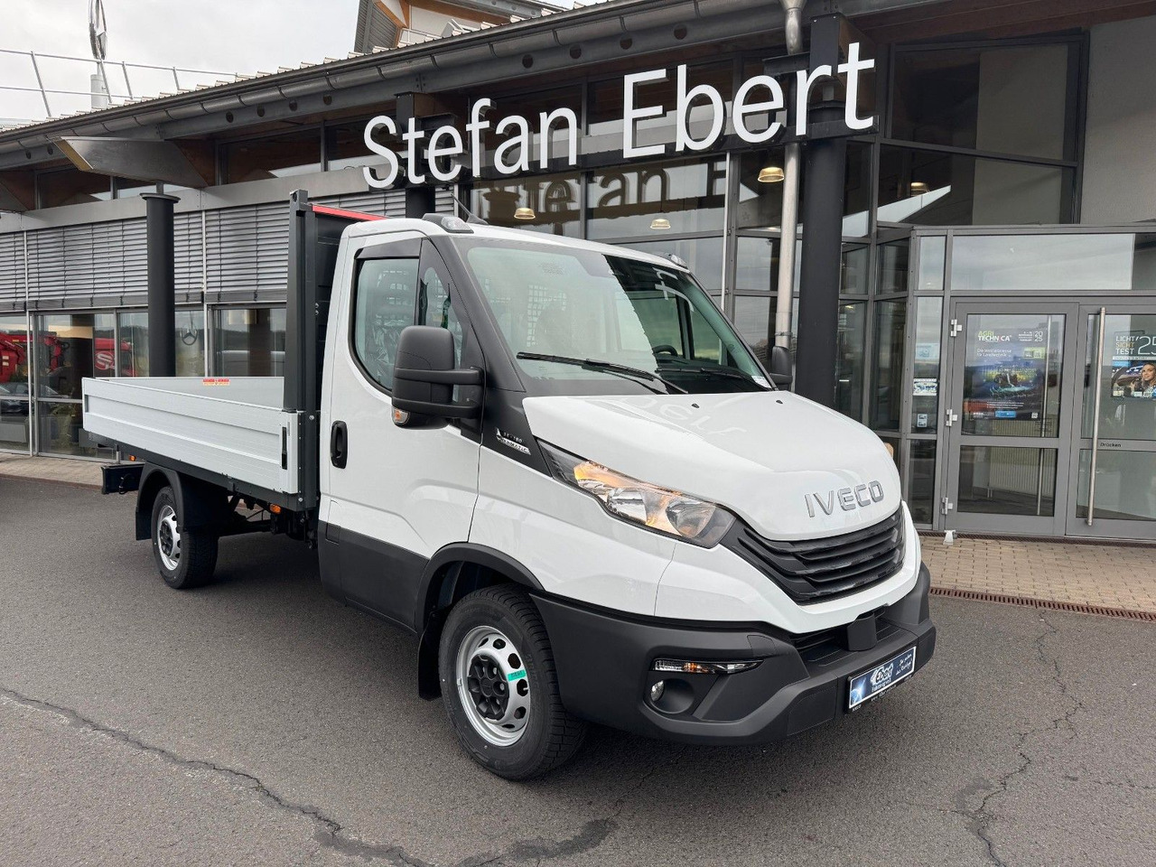 Iveco Daily 35S16 A8 *R3.450mm*Automatik*AHK*Kamera* - Open body delivery van: picture 1 Iveco Daily 35S16 A8 *R3.450mm*Automatik*AHK*Kamera* - Open body delivery van: picture 1