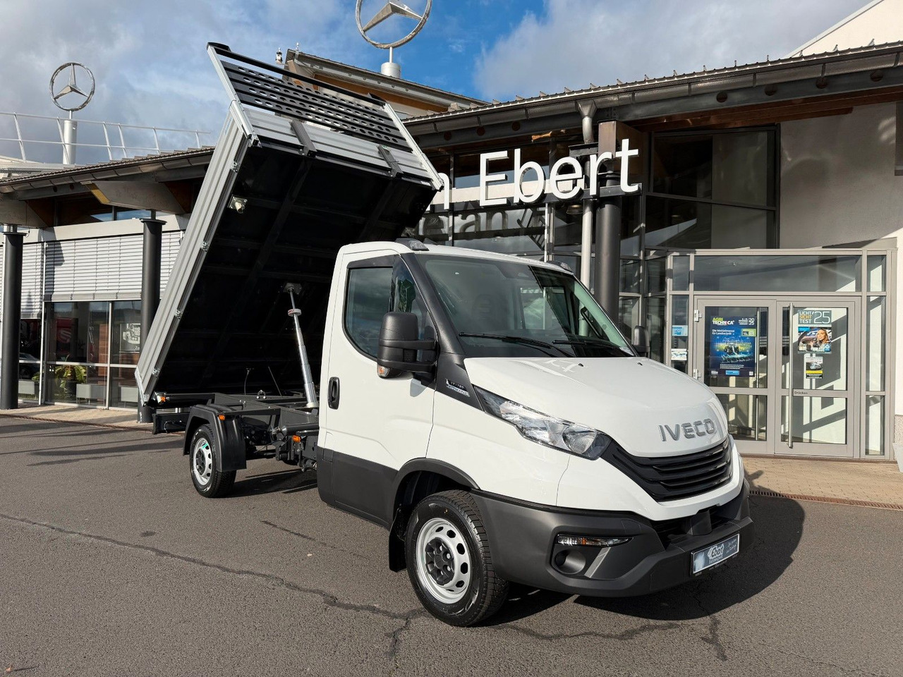 Iveco Daily 35S16 A8 *R3.450mm*Automatik*Klima* 3x - Tipper van: picture 1 Iveco Daily 35S16 A8 *R3.450mm*Automatik*Klima* 3x - Tipper van: picture 1
