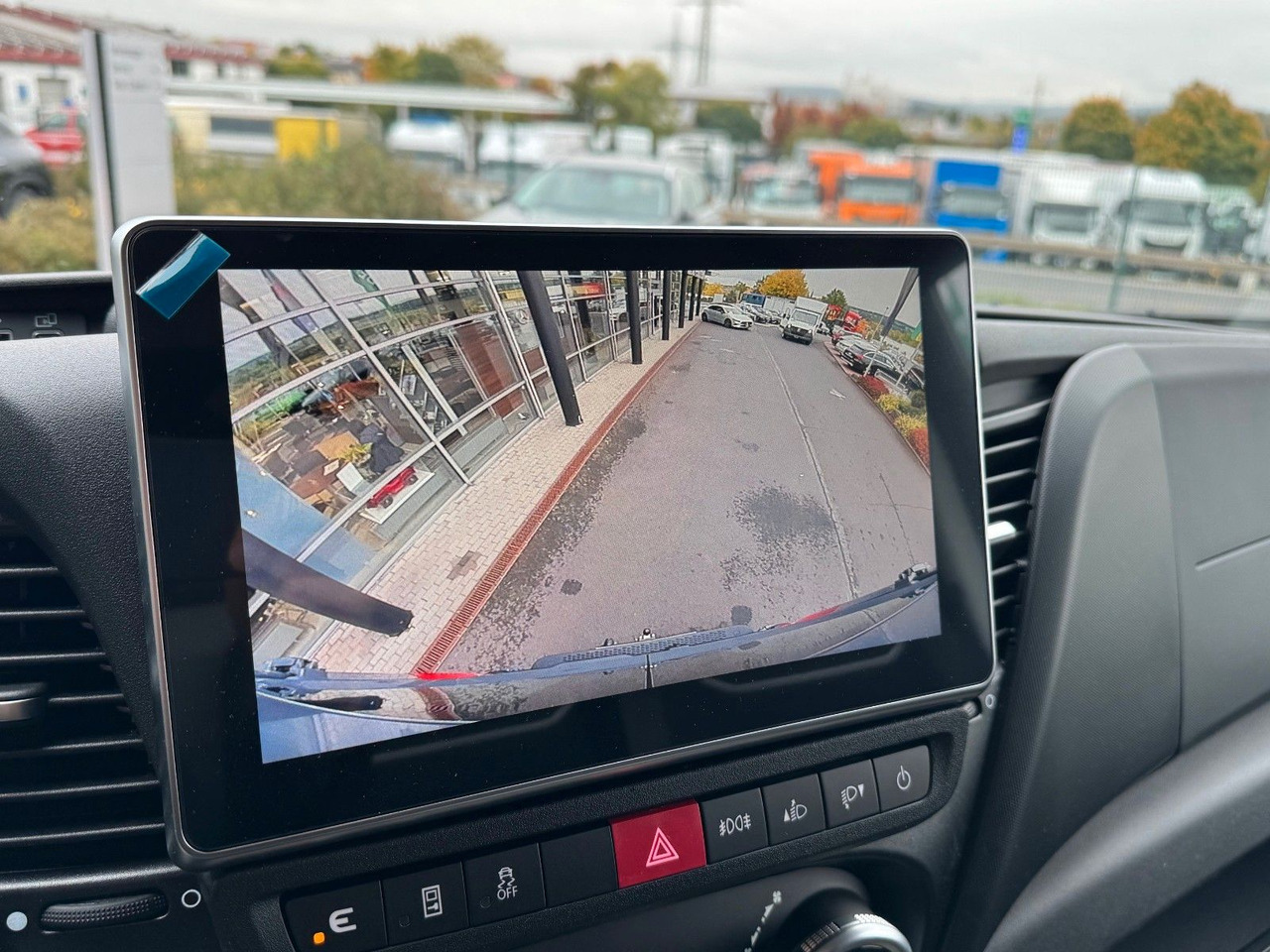 Panel van Iveco Daily 35S18HA8 3.0L *R3.520mm*AHK*2xSchiebetür*: picture 19