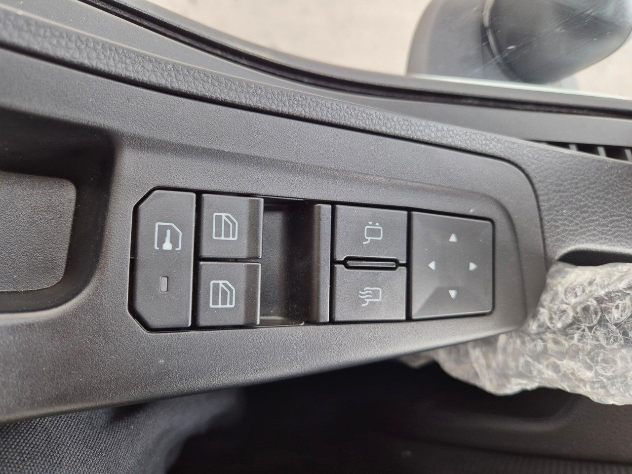 Hook lift truck Iveco X-Way AT300X48Z/P HR OFF 6x4 Hiab Winterdienst: picture 31