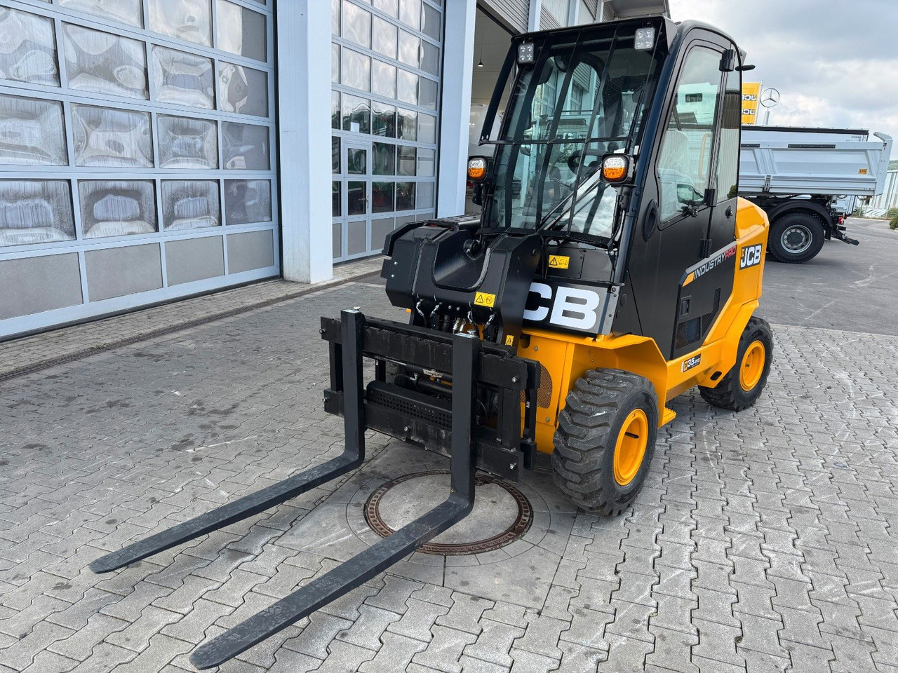 JCB TLT 35-26D 4WD Teletruck / NEU 2025 / SS - Telescopic handler: picture 4 JCB TLT 35-26D 4WD Teletruck / NEU 2025 / SS - Telescopic handler: picture 4