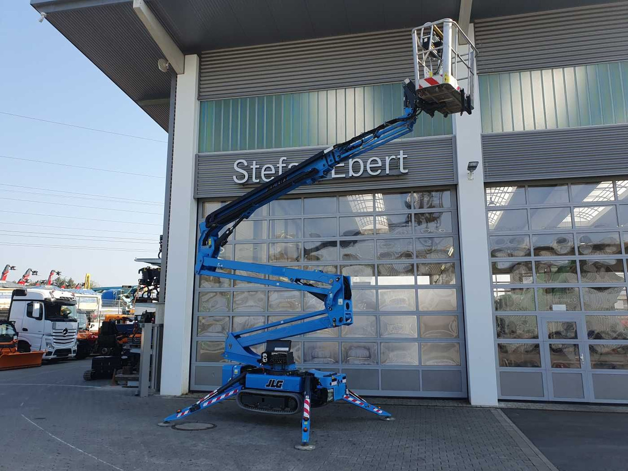 JLG X20JP / 20m / Benzin / 650h / 1.600h - Truck mounted aerial platform: picture 1 JLG X20JP / 20m / Benzin / 650h / 1.600h - Truck mounted aerial platform: picture 1