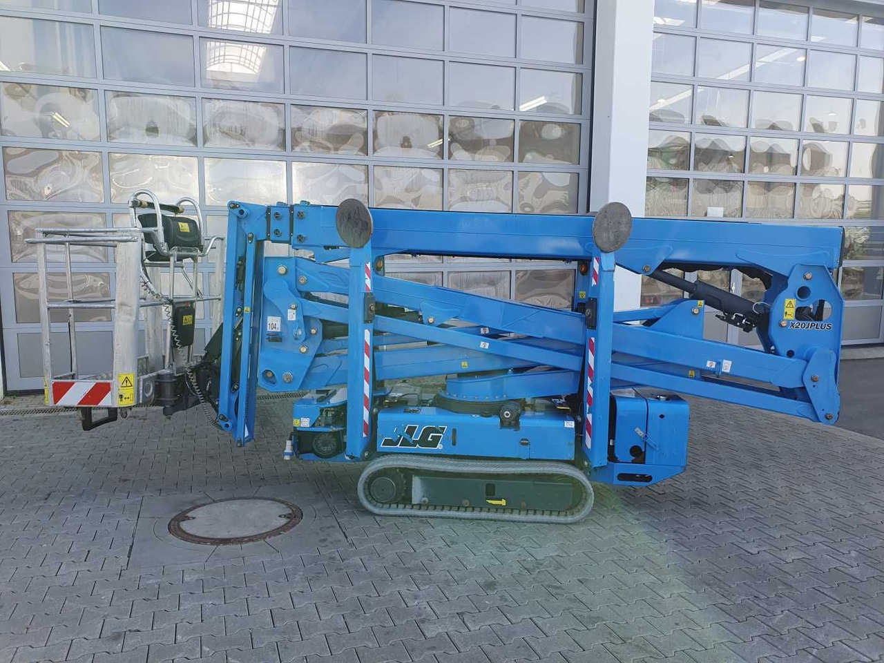 JLG X20JP / 20m / Benzin / 650h / 1.600h - Truck mounted aerial platform: picture 3 JLG X20JP / 20m / Benzin / 650h / 1.600h - Truck mounted aerial platform: picture 3