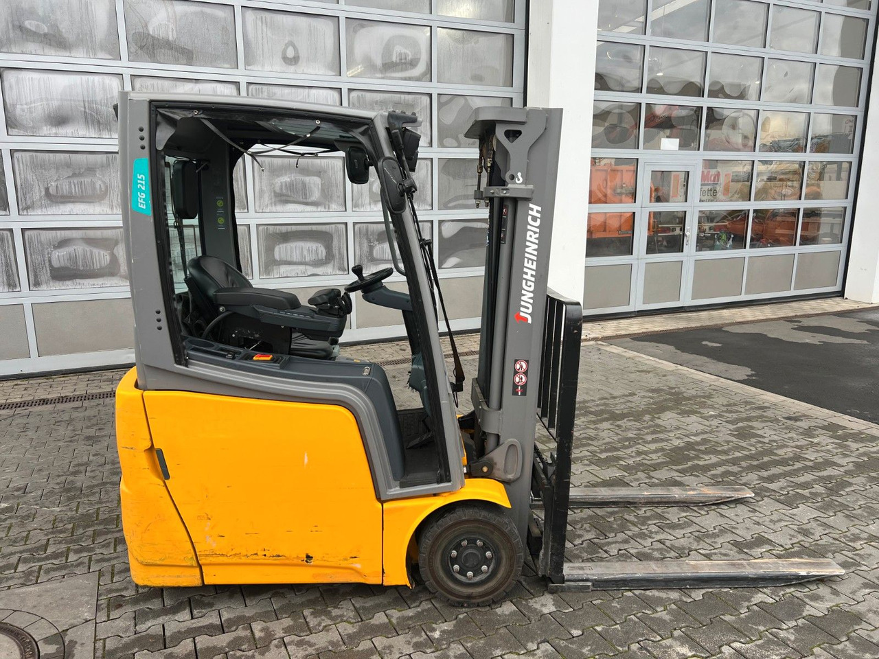 Jungheinrich EFG 215 / Triplex 4.25m / 1.851h / Batterie 2023 - Electric forklift: picture 2 Jungheinrich EFG 215 / Triplex 4.25m / 1.851h / Batterie 2023 - Electric forklift: picture 2