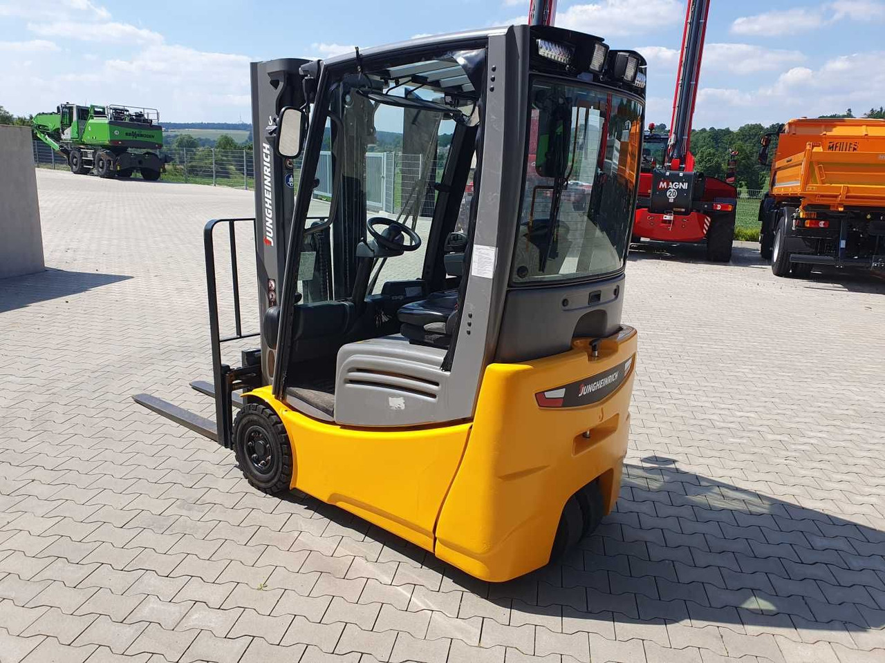 Jungheinrich EFG 215 / Triplex 4.25m / SS / nur 1.680h / 2021 - Electric forklift: picture 5 Jungheinrich EFG 215 / Triplex 4.25m / SS / nur 1.680h / 2021 - Electric forklift: picture 5