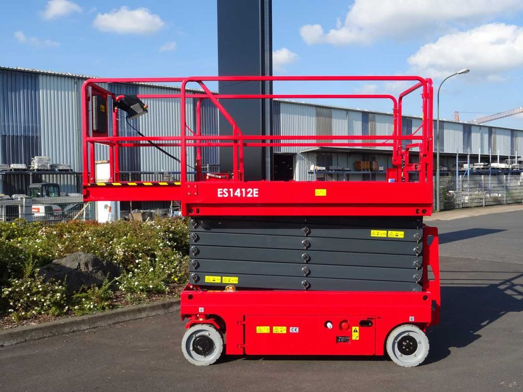 Magni ES1412E Scherenbühne // 13.8m Arbeitshöhe - Scissor lift: picture 5 Magni ES1412E Scherenbühne // 13.8m Arbeitshöhe - Scissor lift: picture 5