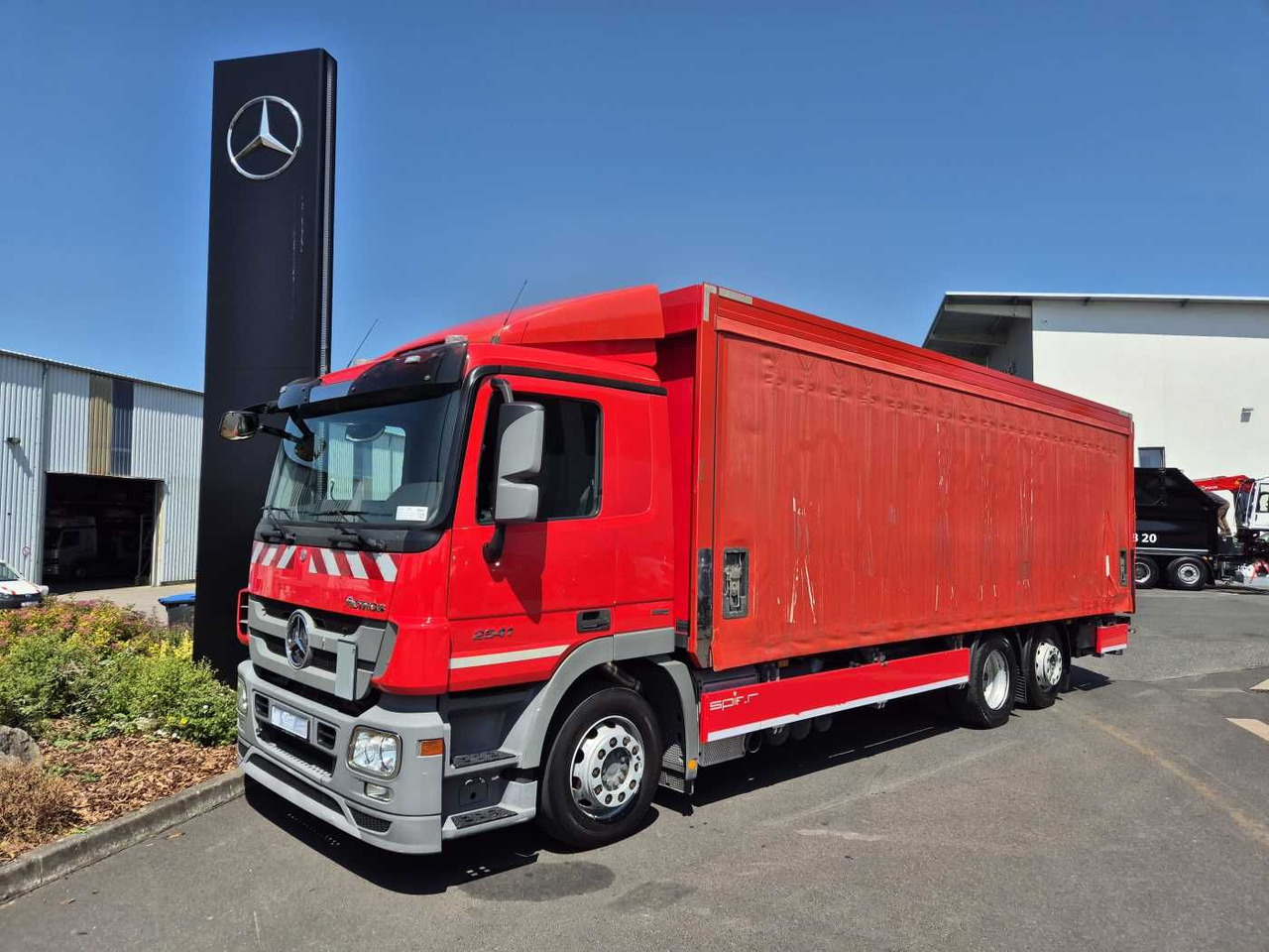 Mercedes-Benz Actros 2541 L 6x2 Schiebeplanen LBW AHK - Beverage truck: picture 3 Mercedes-Benz Actros 2541 L 6x2 Schiebeplanen LBW AHK - Beverage truck: picture 3