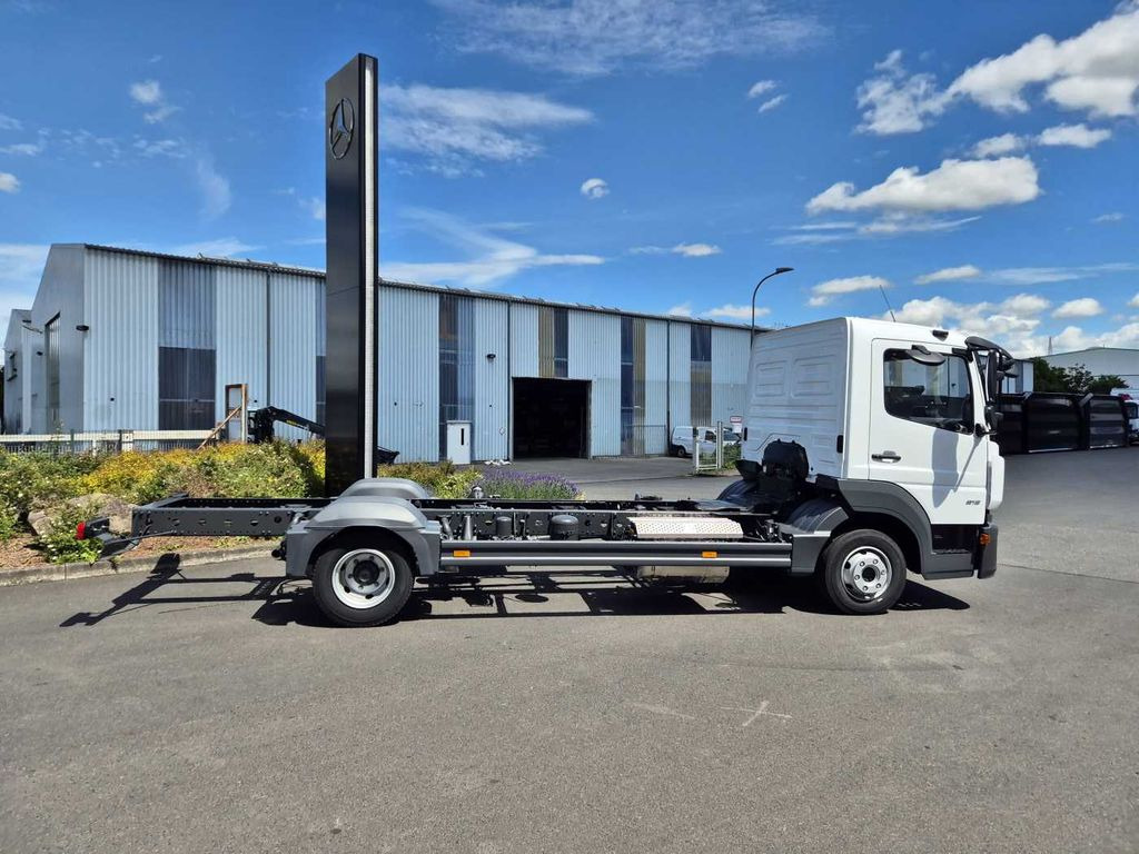 New Cab chassis truck Mercedes-Benz Atego 818 L Fahrgestell, 6 Stück vorhanden Mercedes-Benz Atego 818 L Fahrgestell, 2 Stück vorhanden: picture 6