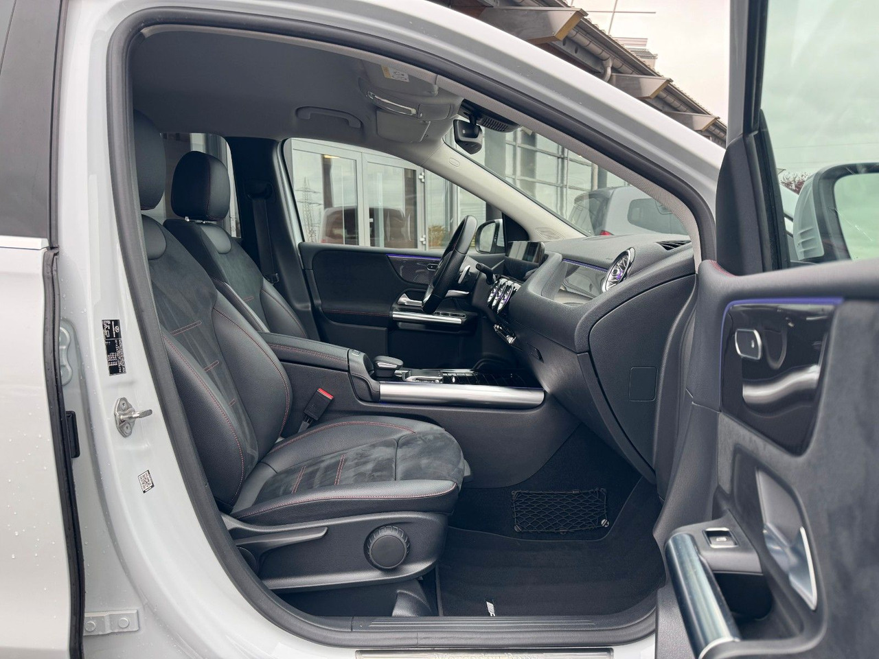 Leasing of  Mercedes-Benz B 200 AMG+Ambiente+360+LED+IHC+TotW Mercedes-Benz B 200 AMG+Ambiente+360+LED+IHC+TotW: picture 6