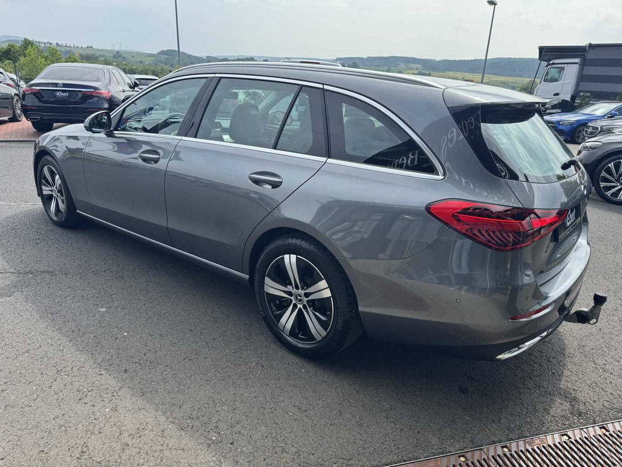 Mercedes-Benz C 220 d T 4M Pano+AHK+Distr+STDH+360+HUD - Car: picture 3 Mercedes-Benz C 220 d T 4M Pano+AHK+Distr+STDH+360+HUD - Car: picture 3