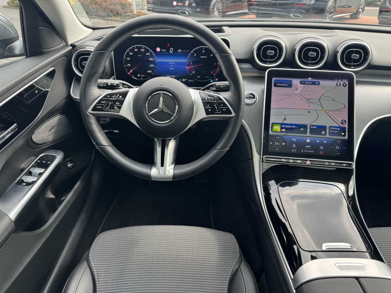 Car Mercedes-Benz C 220 d T 4M Pano+AHK+Distr+STDH+360+HUD: picture 12