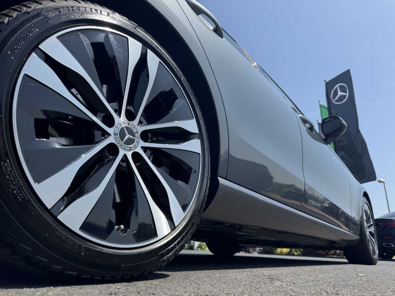 Mercedes-Benz C 300 4M Avantgarde+Pano+Bumester+AHK+RFK+ Night - Sedan: picture 5 Mercedes-Benz C 300 4M Avantgarde+Pano+Bumester+AHK+RFK+ Night - Sedan: picture 5