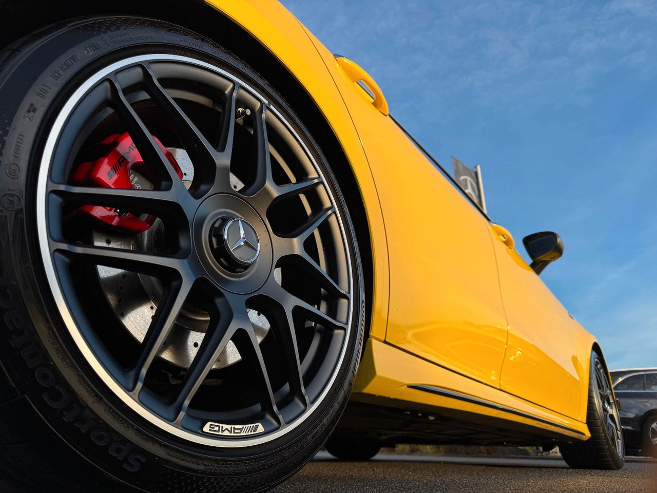 Mercedes-Benz CLA 45 AMG+Aerodynamic+Pano+Burm+Multikontur+ - Coupe: picture 5 Mercedes-Benz CLA 45 AMG+Aerodynamic+Pano+Burm+Multikontur+ - Coupe: picture 5