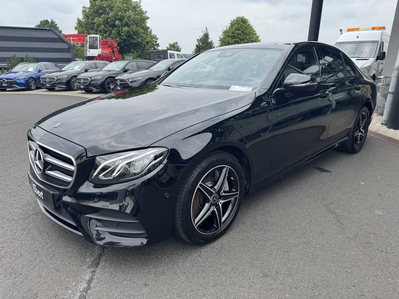 Mercedes-Benz E 300de 9G AMG+Pano+Memory+Ambiente+RFK+Night - Sedan: picture 2 Mercedes-Benz E 300de 9G AMG+Pano+Memory+Ambiente+RFK+Night - Sedan: picture 2