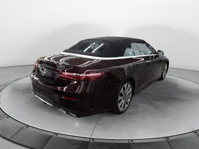 Mercedes-Benz E 400d Cabrio VOLL+AMG+Massage+Distr+Burm - Car: picture 3 Mercedes-Benz E 400d Cabrio VOLL+AMG+Massage+Distr+Burm - Car: picture 3
