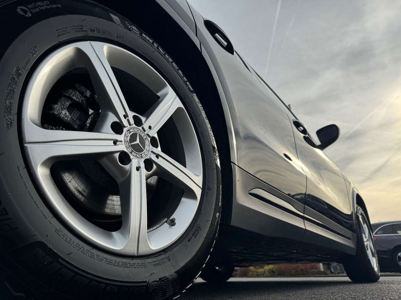 Mercedes-Benz GLA 200 AMG+Pano+Distr+Ambiente+Multibeam+ - SUV: picture 5 Mercedes-Benz GLA 200 AMG+Pano+Distr+Ambiente+Multibeam+ - SUV: picture 5