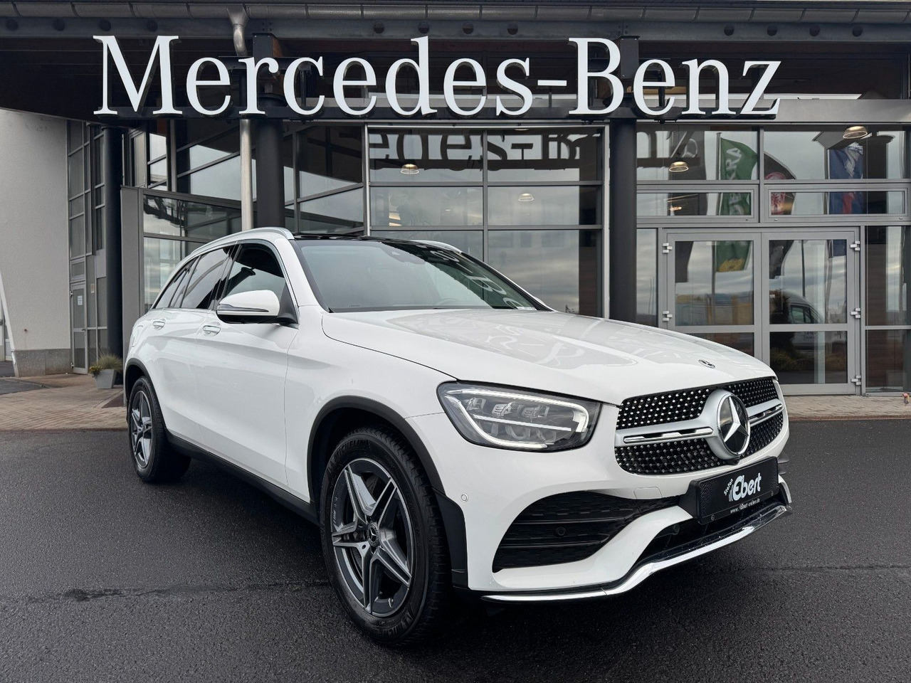 Mercedes-Benz GLC 200 4M AMG+Pano+Distr+StandH+AHK+360+HUD - SUV: picture 2 Mercedes-Benz GLC 200 4M AMG+Pano+Distr+StandH+AHK+360+HUD - SUV: picture 2