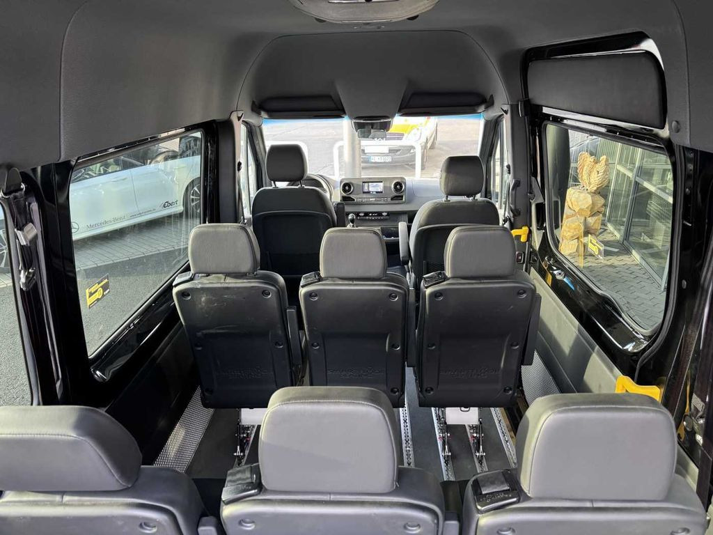 Ambulance Mercedes-Benz Sprinter 317 CDI Rollstuhl-/Behinderten-Lift AMF: picture 9