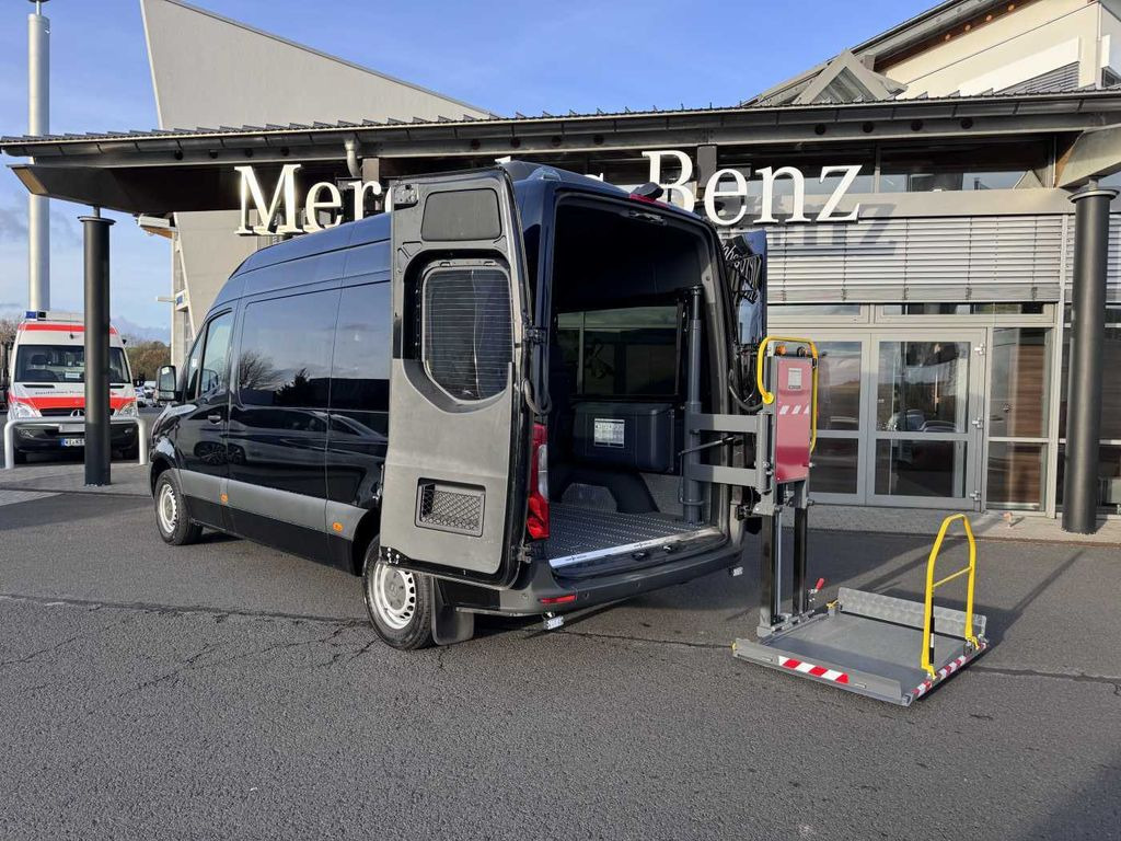 Mercedes-Benz Sprinter 317 CDI Rollstuhl-/Behinderten-Lift AMF Mercedes-Benz Sprinter 317 CDI Rollstuhl-/Behinderten-Lift AMF - Ambulance: picture 1 Mercedes-Benz Sprinter 317 CDI Rollstuhl-/Behinderten-Lift AMF Mercedes-Benz Sprinter 317 CDI Rollstuhl-/Behinderten-Lift AMF - Ambulance: picture 1